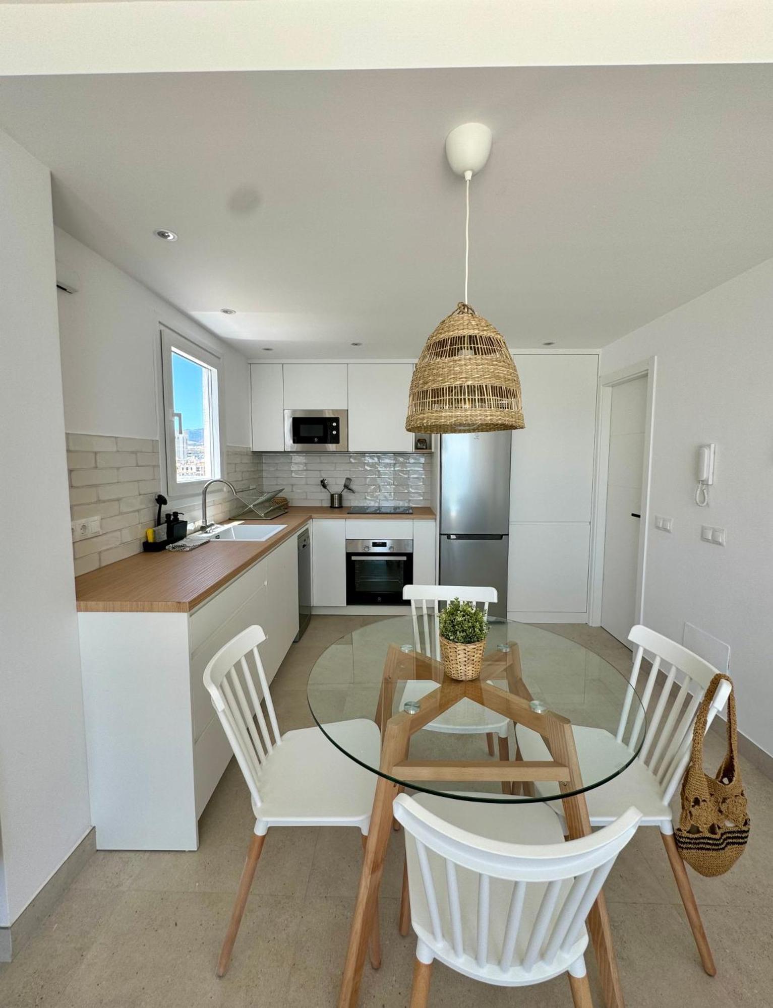 Sunnypalms - Beachfront Penthouse With Stunning Sea View Estepona Zewnętrze zdjęcie