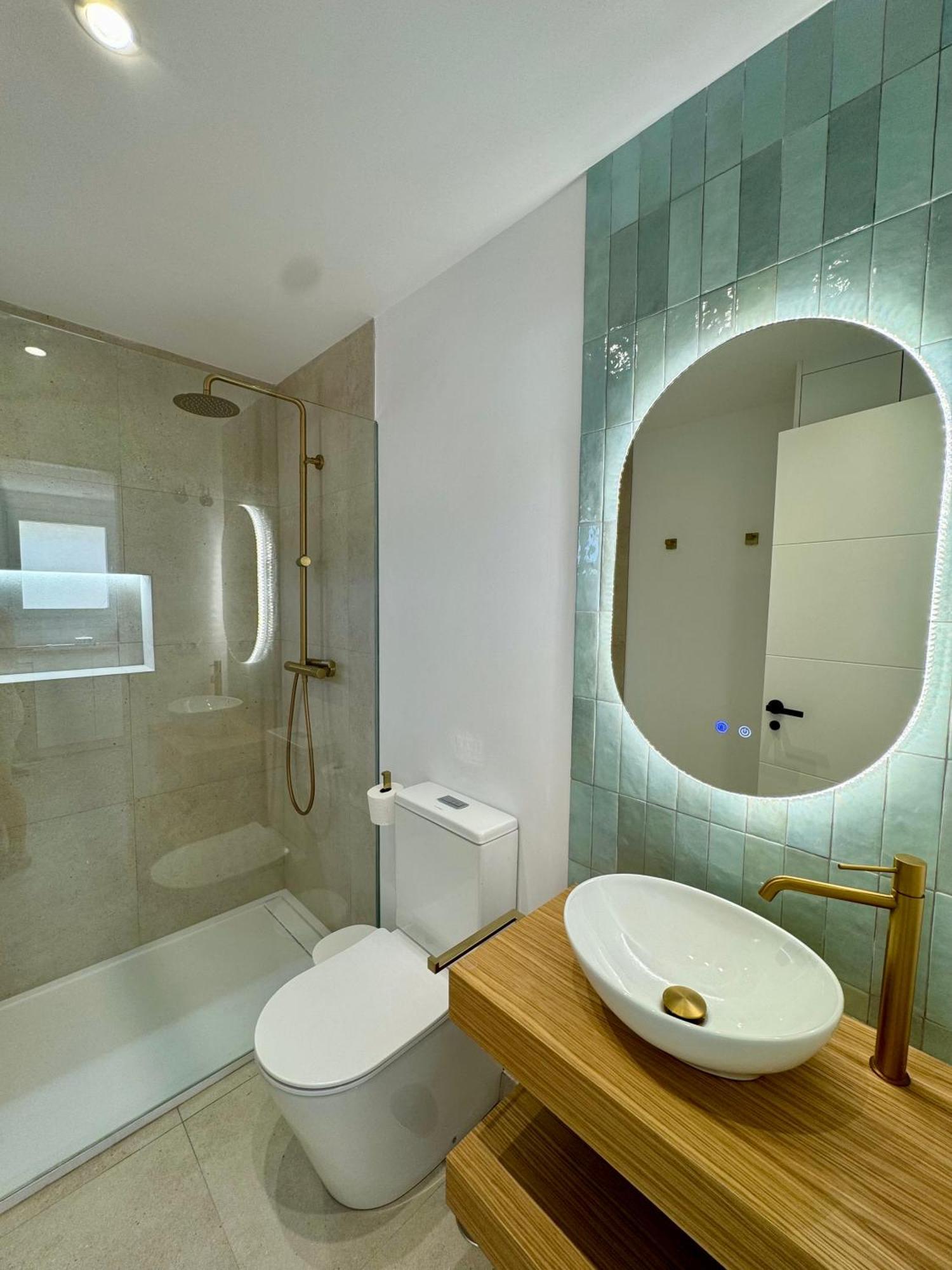 Sunnypalms - Beachfront Penthouse With Stunning Sea View Estepona Zewnętrze zdjęcie
